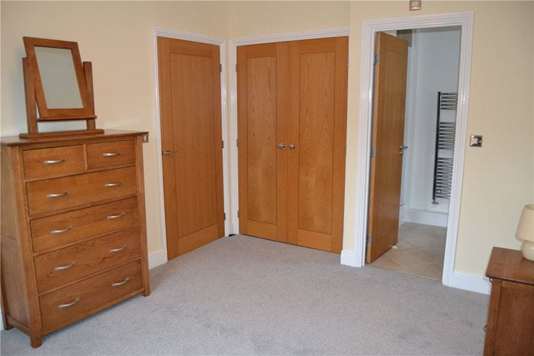 2 bedroom flat, Hermitage, Thatcham RG18 - Available