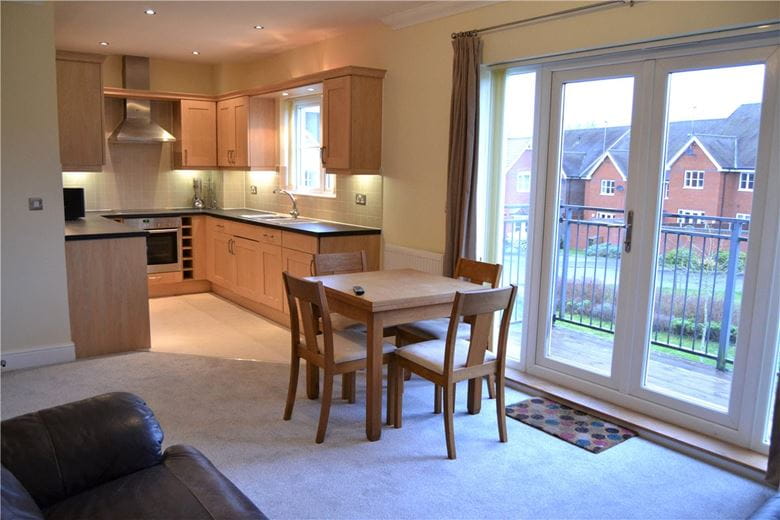 2 bedroom flat, Hermitage, Thatcham RG18 - Available