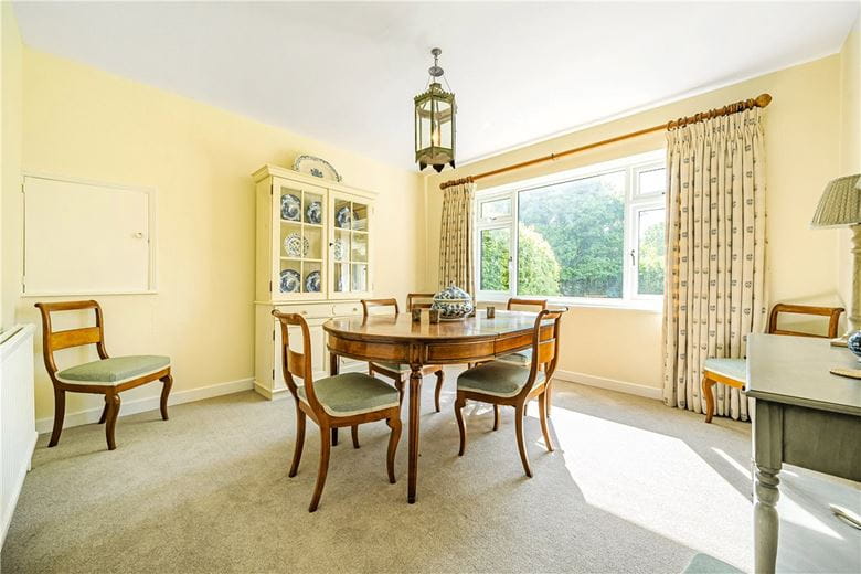 4 bedroom bungalow, Upper Green, Inkpen RG17