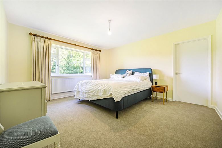 4 bedroom bungalow, Upper Green, Inkpen RG17