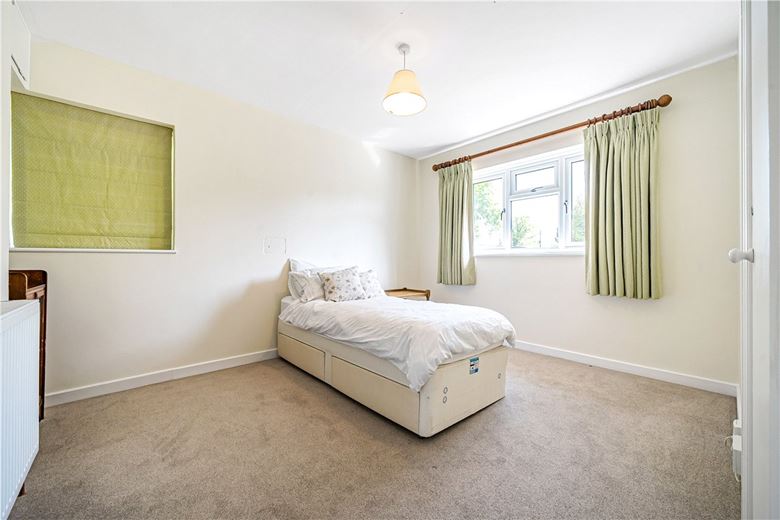 4 bedroom bungalow, Upper Green, Inkpen RG17