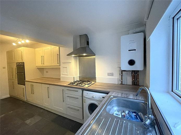 3 bedroom house, Newbury, Berkshire RG14 - Under Offer