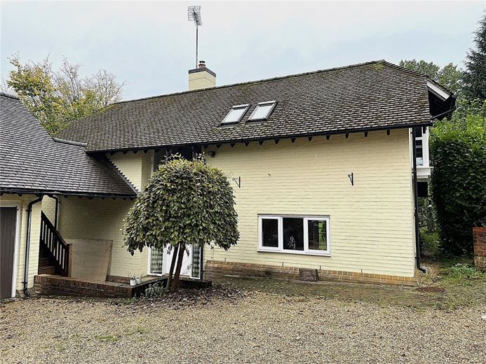 2 bedroom cottage, Horris Hill, Newtown RG20