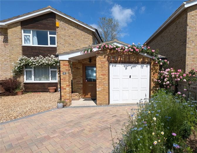4 bedroom house, Speen, Newbury RG14 - Available