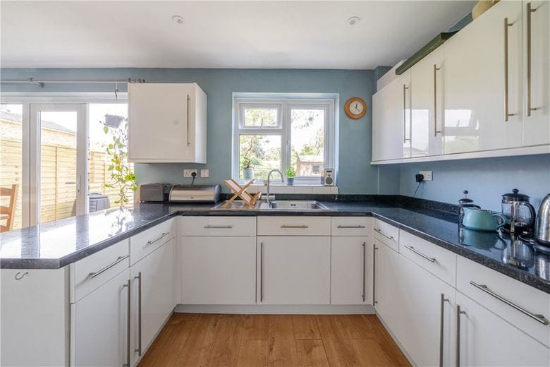 4 bedroom house, Speen, Newbury RG14 - Available