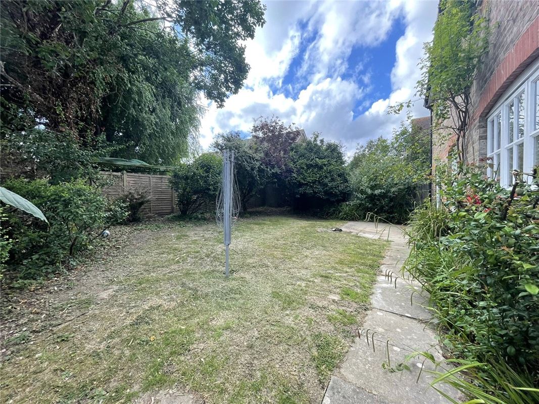 4 bedroom house, Thatcham, Berkshire RG18 - Let Agreed