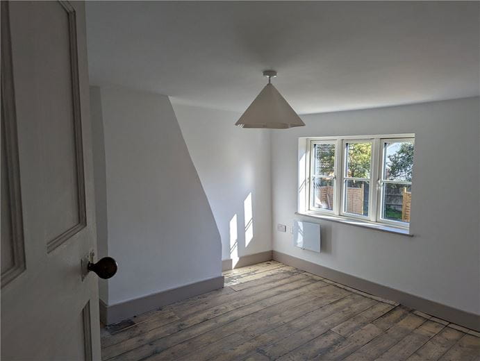 3 bedroom house, Enborne Street, Enborne RG14 - Let Agreed