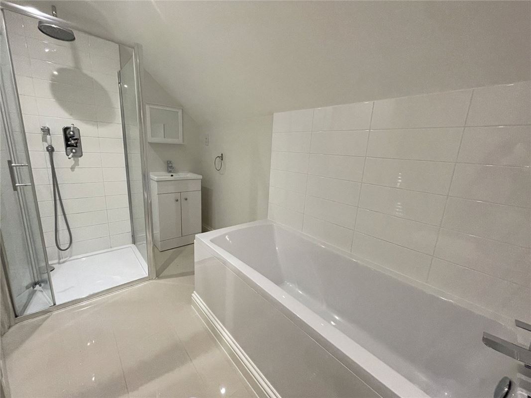 2 bedroom flat, Hungerford, Berkshire RG17 - Let Agreed