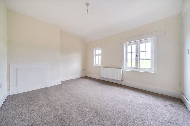 3 bedroom house, Bucklebury, Reading RG7 - Available