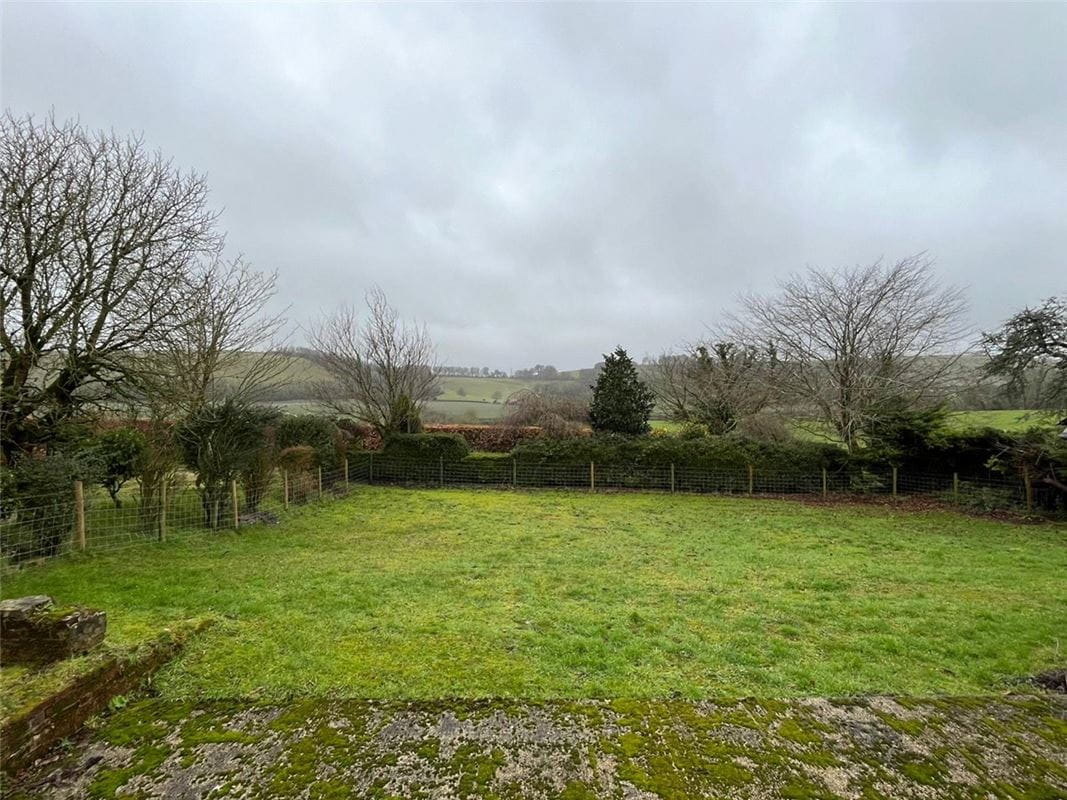 4 bedroom house, Sydmonton, Burghclere RG20 - Let Agreed