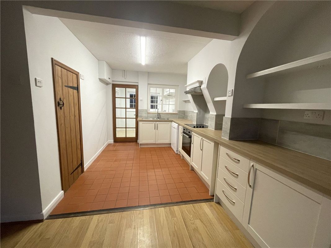 4 bedroom house, Sydmonton, Burghclere RG20 - Let Agreed