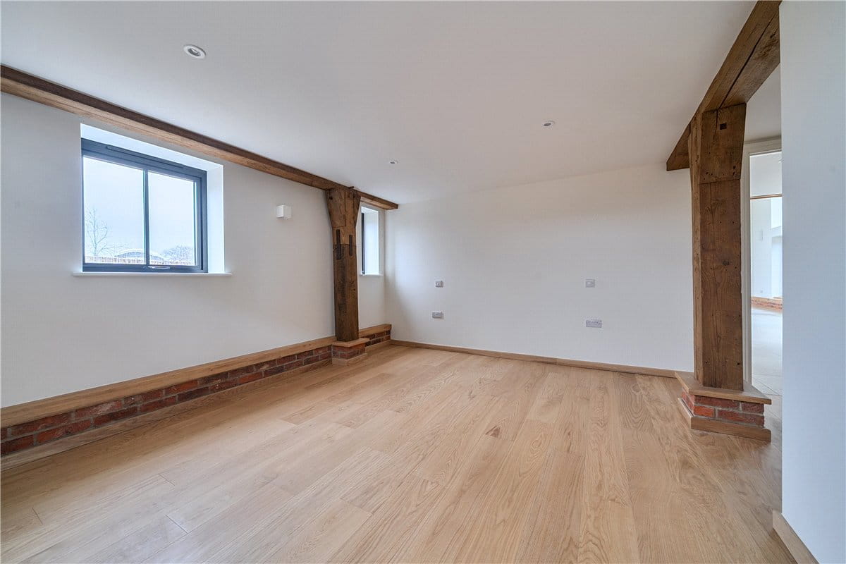 3 bedroom house, Enborne Street, Enborne RG20 - Available