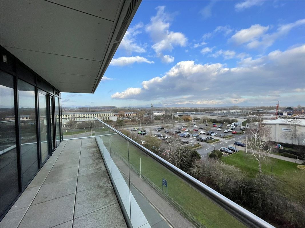 2 bedroom flat, Kingman Way, Newbury RG14 - Let Agreed