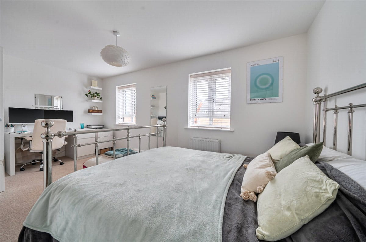 3 bedroom house, Newbury, Berkshire RG14 - Available