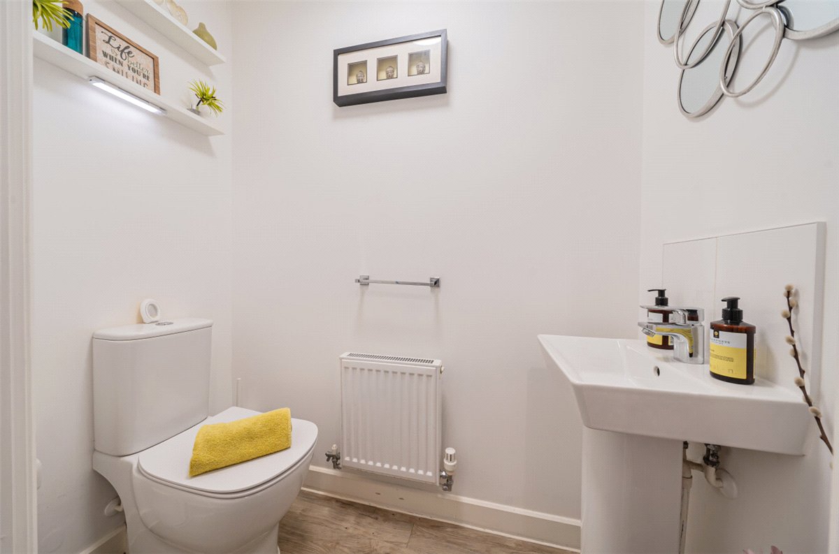 3 bedroom house, Newbury, Berkshire RG14 - Available