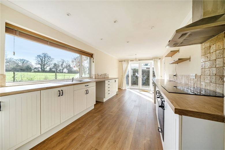 3 bedroom house, Tangley, Andover SP11 - Available