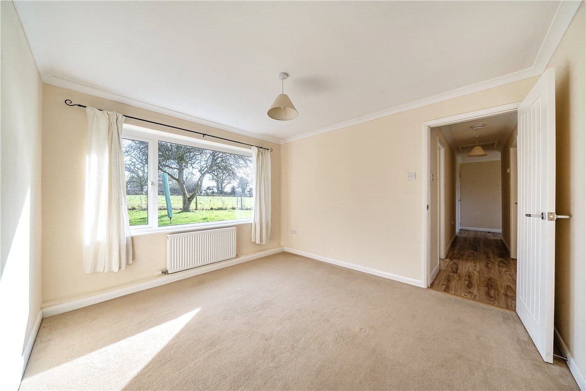 3 bedroom house, Tangley, Andover SP11 - Available