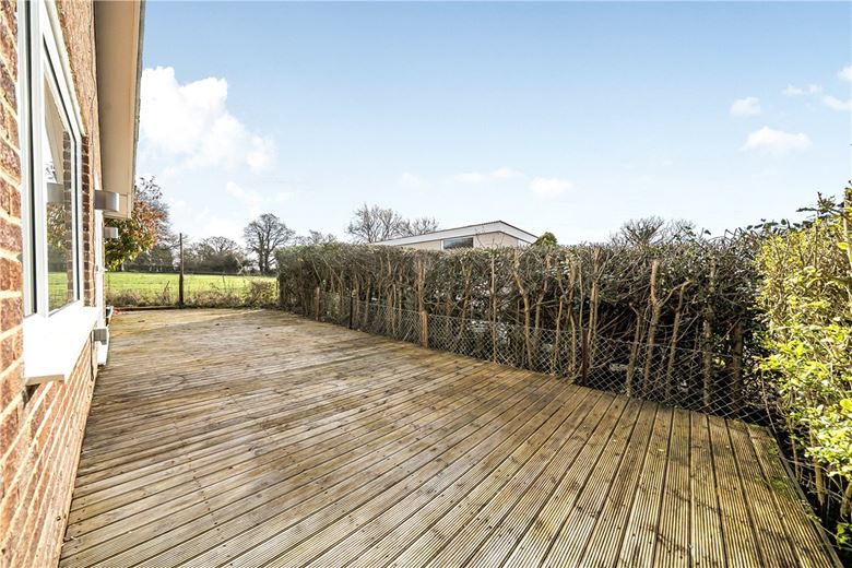 3 bedroom house, Tangley, Andover SP11 - Available