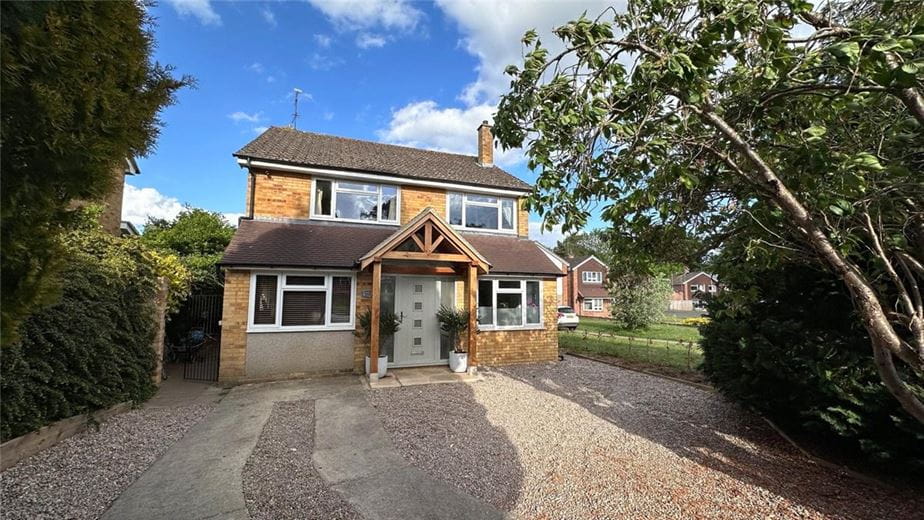 4 bedroom house, Bellamy Close, Southmoor OX13 - Available