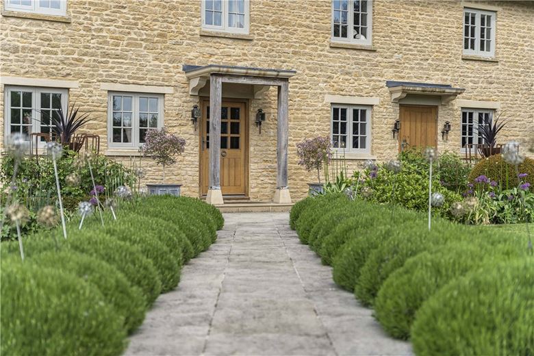 4 bedroom house, Mill End, Chadlington OX7 - Sold STC