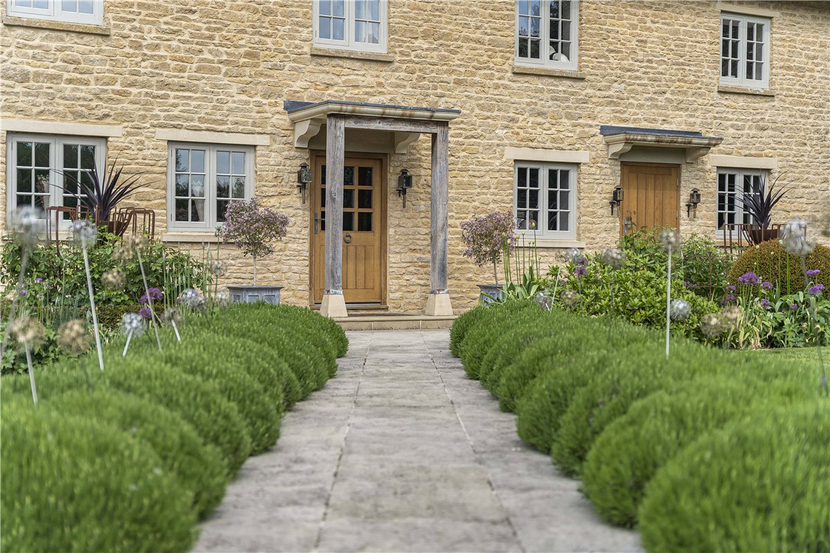 4 bedroom house, Mill End, Chadlington OX7 - Sold STC