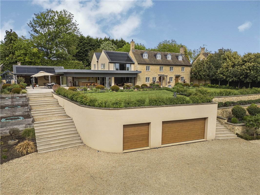 4 bedroom house, Mill End, Chadlington OX7 - Sold STC