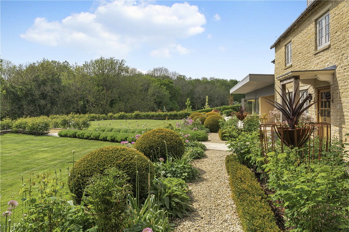 4 bedroom house, Mill End, Chadlington OX7 - Sold STC