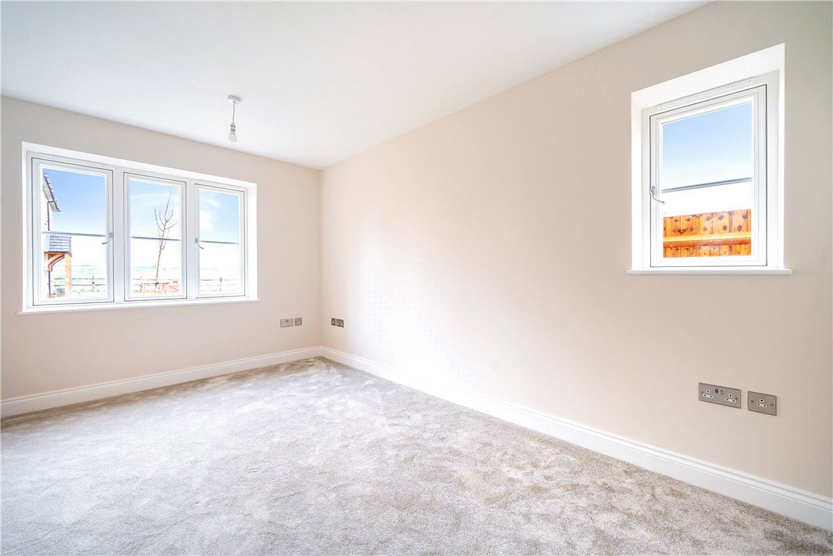 4 bedroom house, Southfields, Weston-on-the-Green OX25 - Available