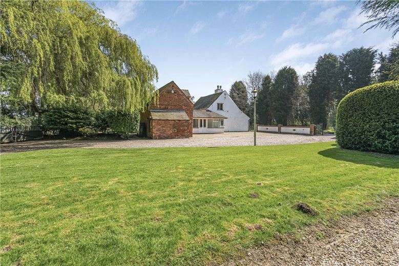 4 bedroom cottage, Portleys Lane, Drayton Bassett B78 - Available