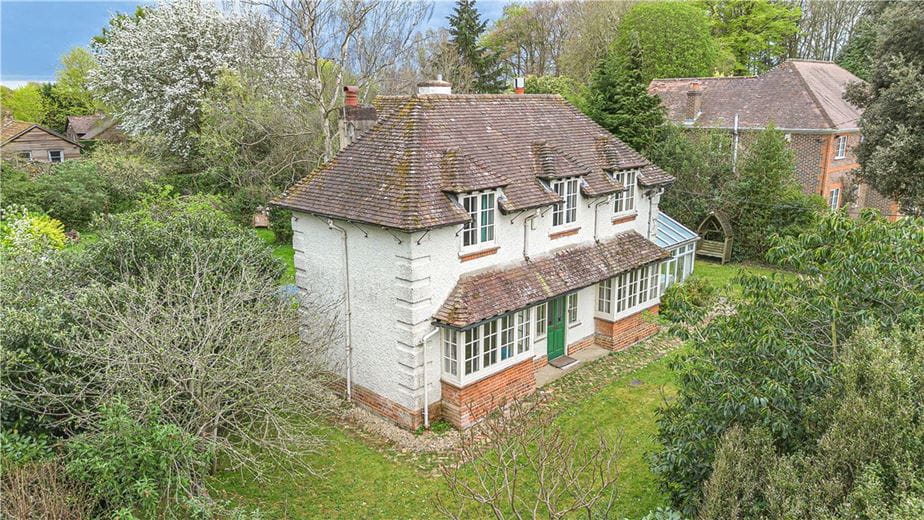 3 bedroom house, Bagley Wood Road, Kennington OX1 - Available