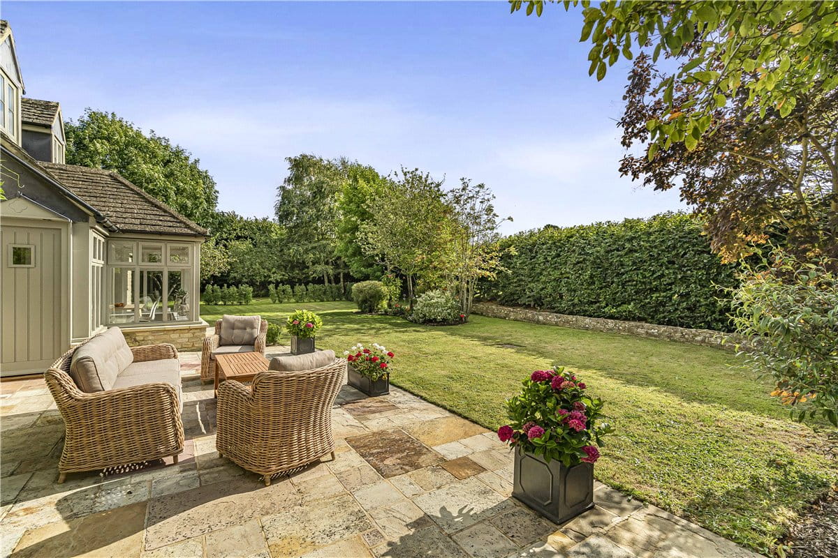 4 bedroom house, Shepherds Close, Weston-on-the-Green OX25 - Sold STC