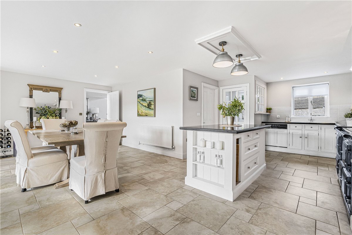 4 bedroom house, Shepherds Close, Weston-on-the-Green OX25 - Sold STC