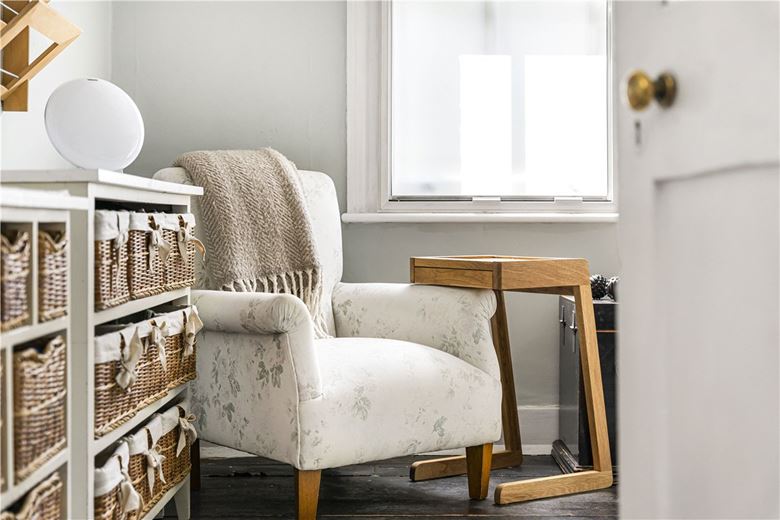 2 bedroom cottage, Hollybush Row, Oxford OX1 - Sold STC