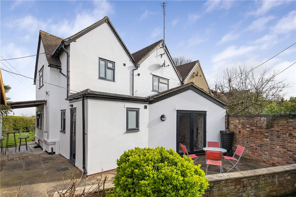 3 bedroom house, The Causeway, East Hanney OX12 - Available