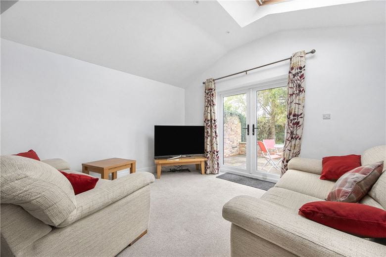 3 bedroom house, The Causeway, East Hanney OX12 - Available