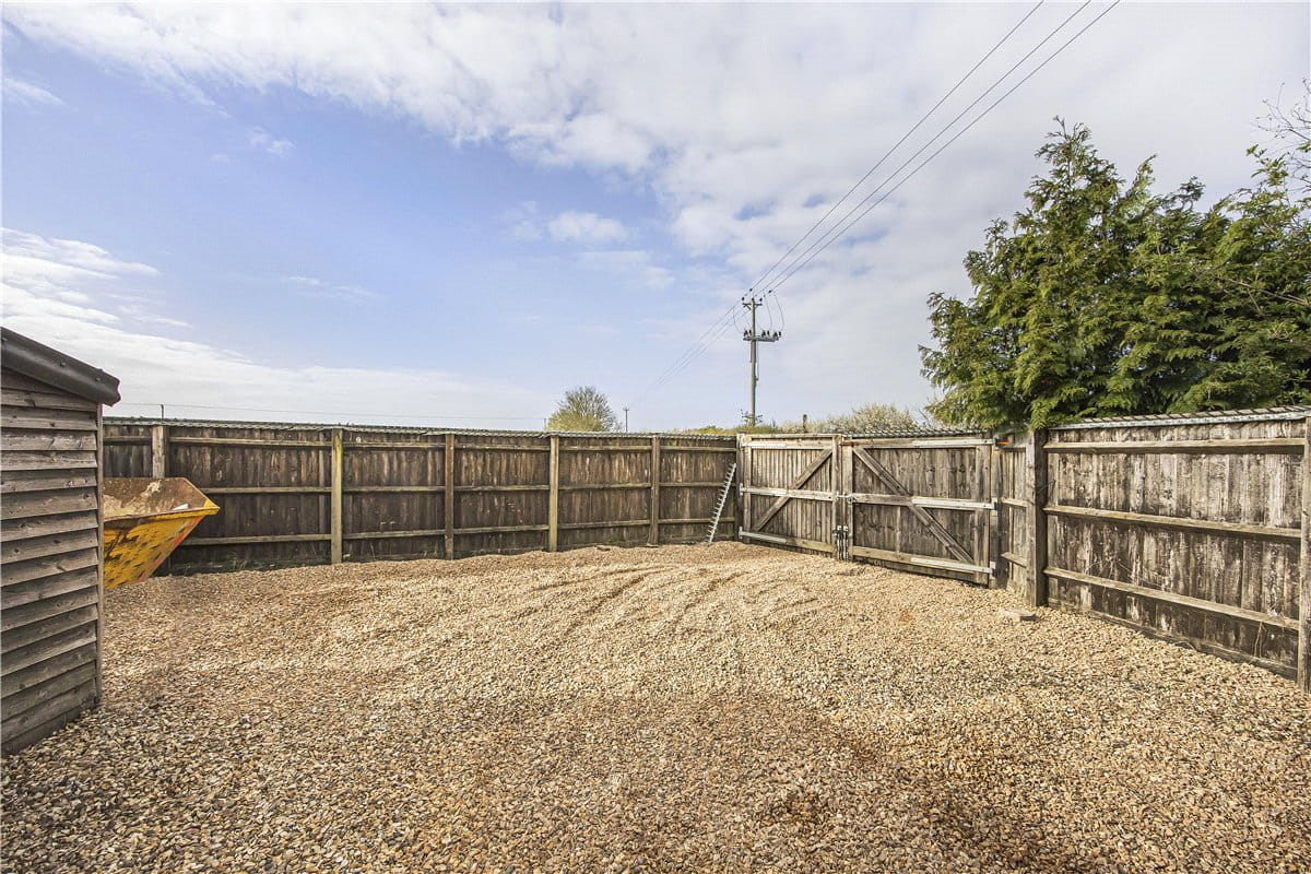 3 bedroom house, The Causeway, East Hanney OX12 - Available