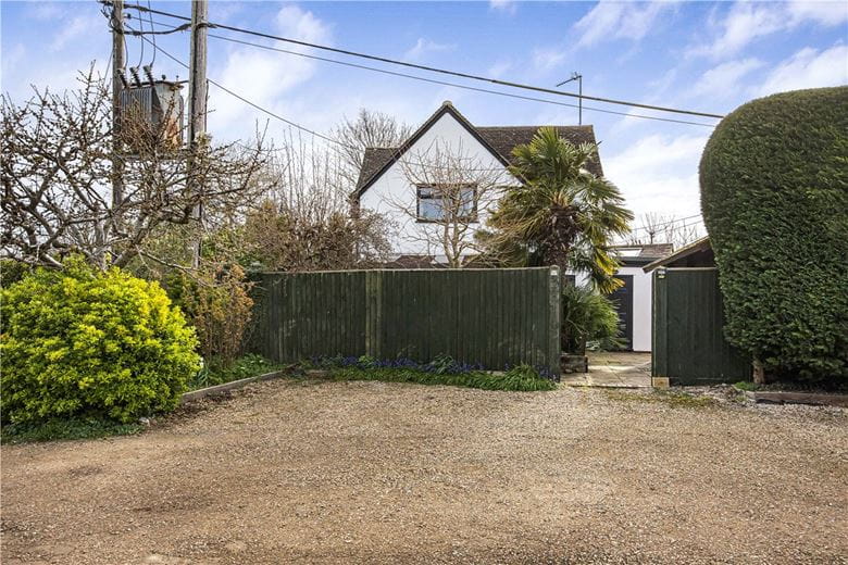 3 bedroom house, The Causeway, East Hanney OX12 - Available