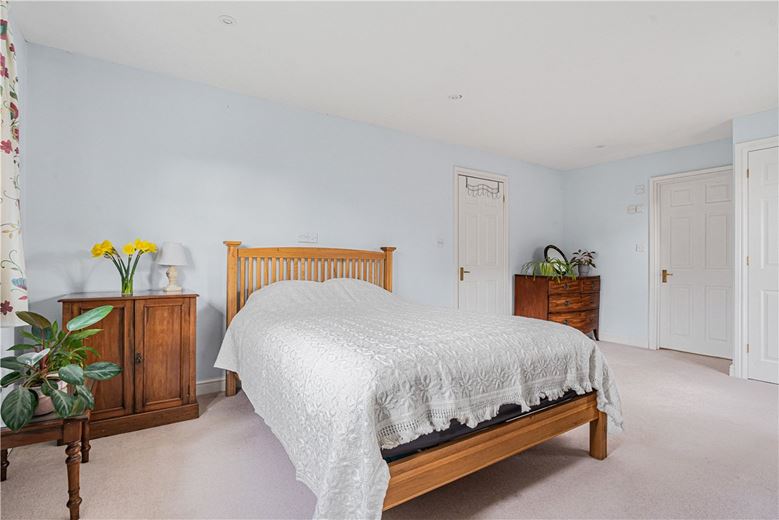 4 bedroom house, Bagley Wood Road, Kennington OX1 - Available
