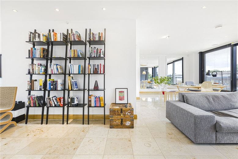 4 bedroom flat, St. Thomas Street, Oxford OX1 - Sold