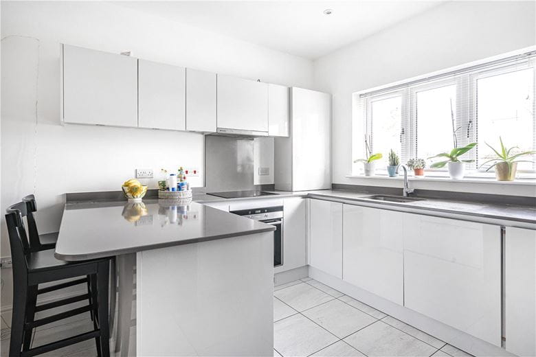 3 bedroom house, The Willows, Headington OX3 - Available