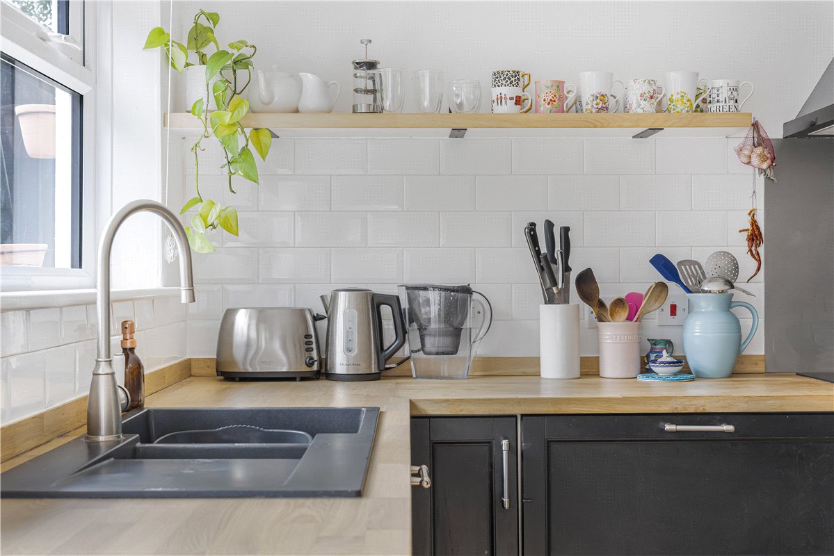 4 bedroom house, Keens Close, Enstone OX7 - Available