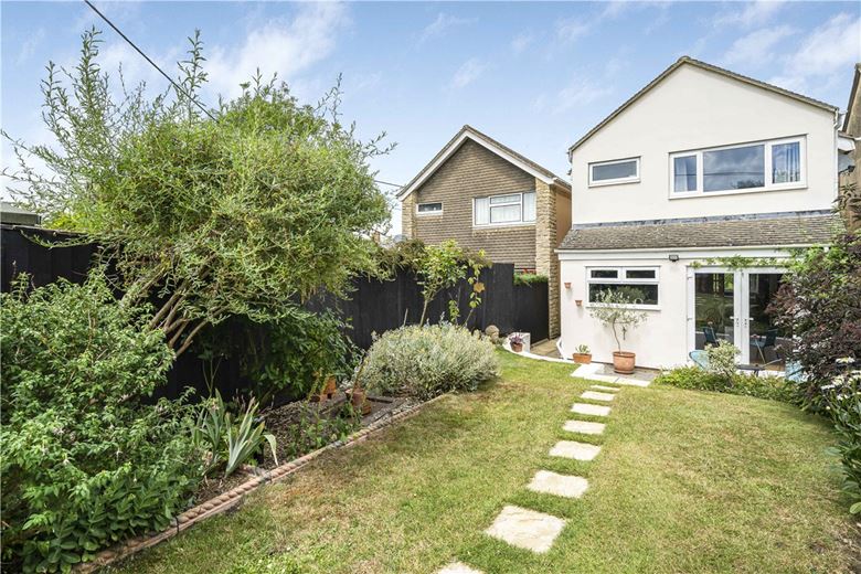 4 bedroom house, Keens Close, Enstone OX7 - Available