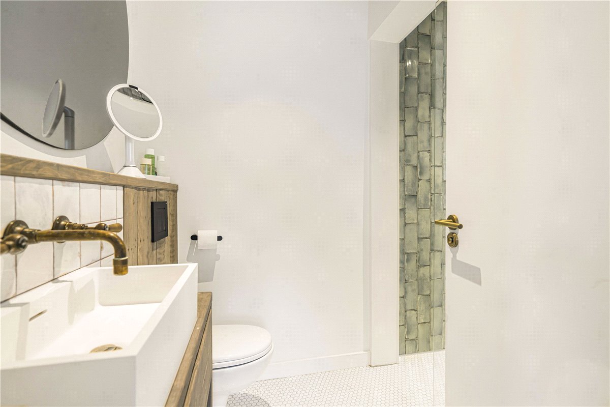 1 bedroom flat, Victoria Road, Oxford OX2 - Sold STC