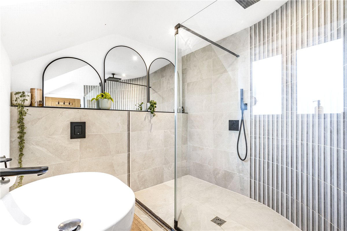 5 bedroom house, Middle Street, Islip OX5 - Sold