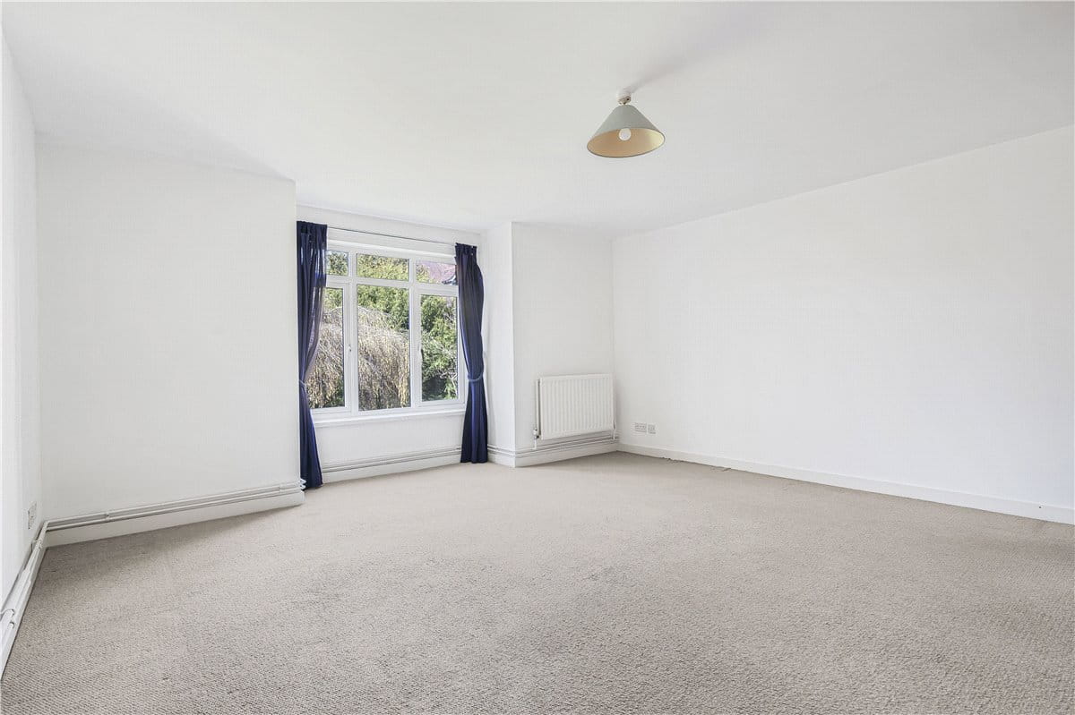 2 bedroom flat, Banbury Road, Oxford OX2 - Sold STC