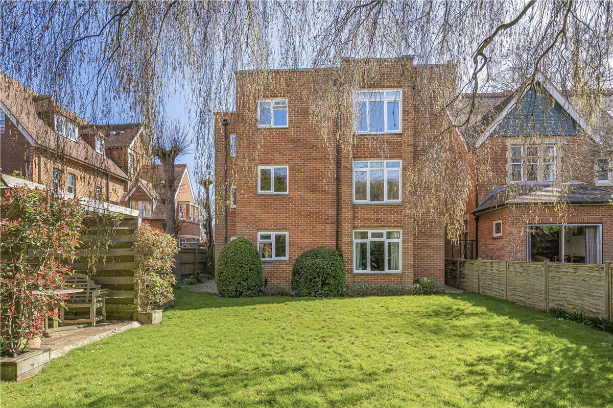 2 bedroom flat, Banbury Road, Oxford OX2 - Sold STC