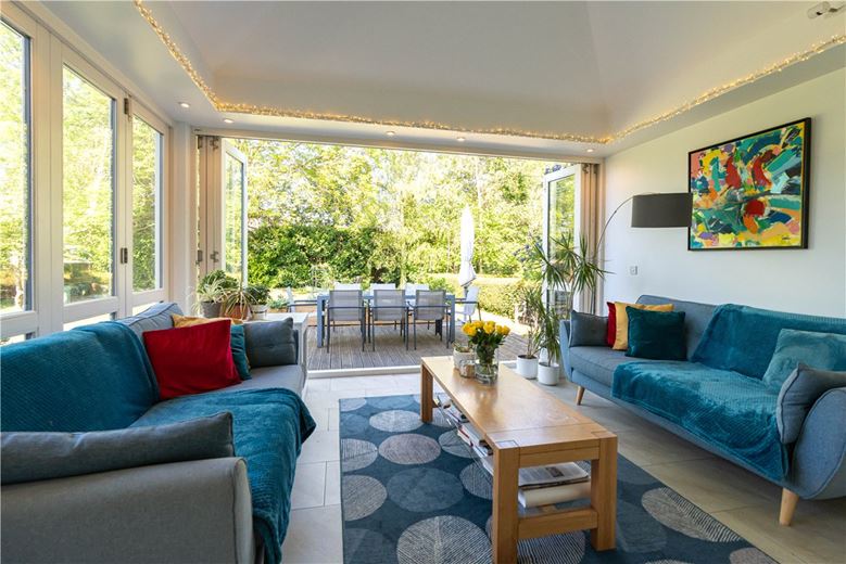 5 bedroom house, Station Yard, Steventon OX13 - Available