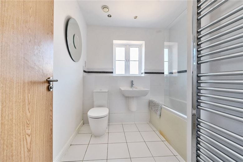 3 bedroom flat, Randolph Avenue, Woodstock OX20 - Available