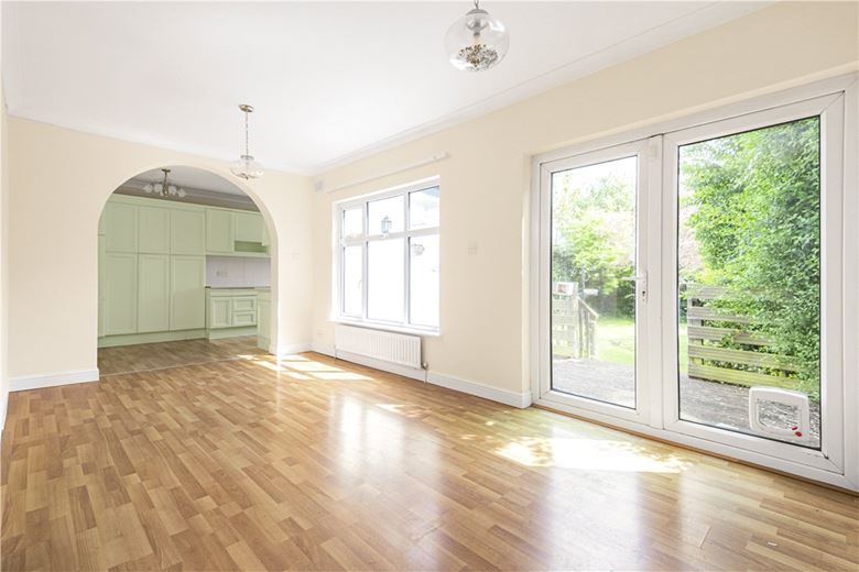 3 bedroom bungalow, Islip Gardens, Northolt UB5 - Sold STC