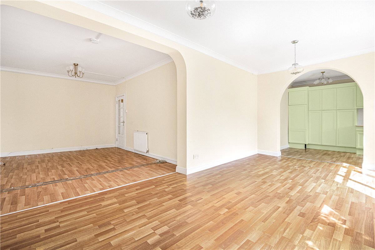 3 bedroom bungalow, Islip Gardens, Northolt UB5 - Sold STC